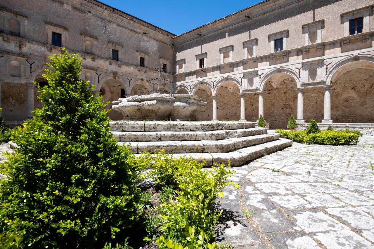 Abbazia Santa Maria Del Bosco ξενώνας Contessa Entellina Εξωτερικό φωτογραφία