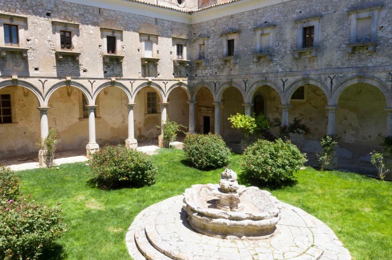 Abbazia Santa Maria Del Bosco ξενώνας Contessa Entellina Εξωτερικό φωτογραφία
